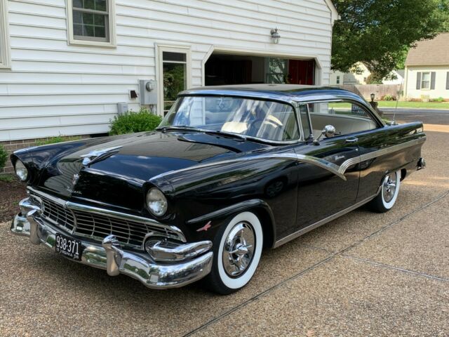 Ford Fairlane 1956 image number 1