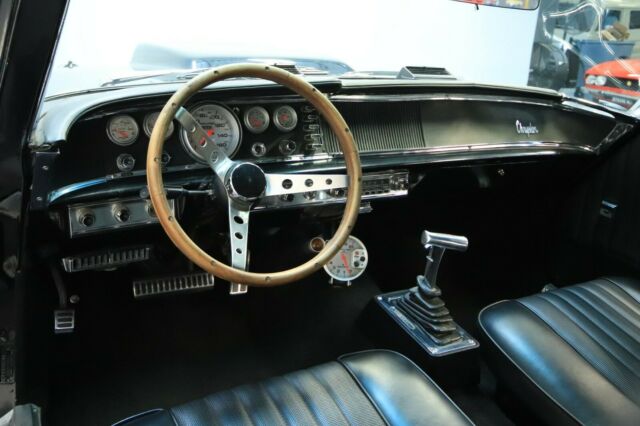 Chrysler 300 Series 1963 image number 29