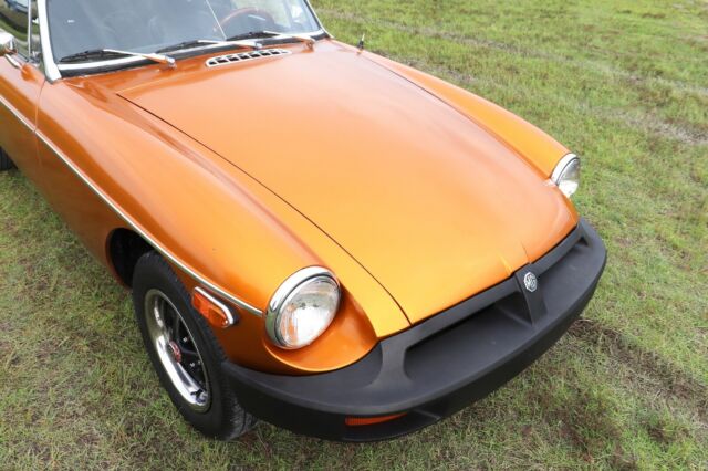 MG MGB 1979 image number 4