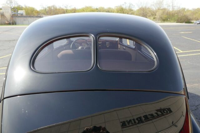 Ford Tudor Sedan 1939 image number 47