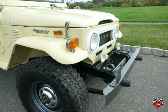 Toyota FJ Cruiser 1974 image number 13