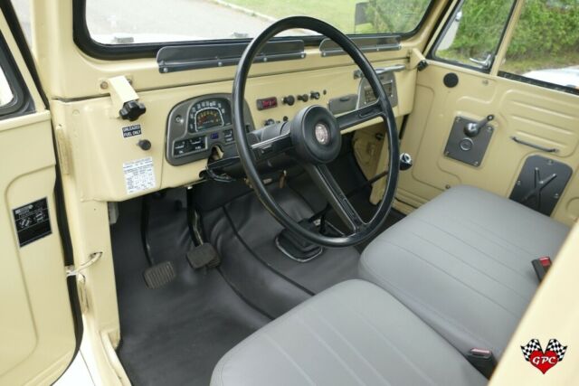 Toyota FJ Cruiser 1974 image number 15