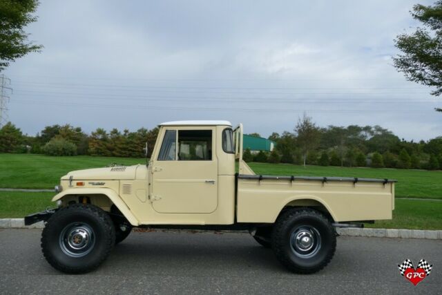 Toyota FJ Cruiser 1974 image number 33