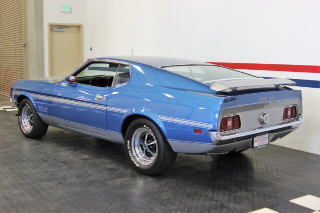 Ford Mustang Boss 351 1971 image number 29