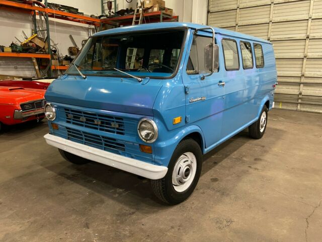 Ford E-Series Van 1974 image number 2