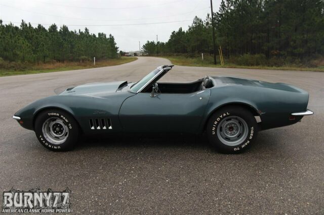 Chevrolet Corvette 1969 image number 4