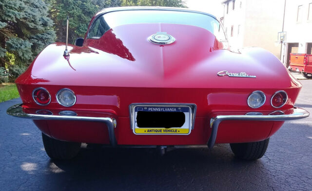 Chevrolet Corvette 1965 image number 31