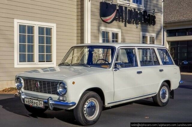 Lada VAZ 2102 1978 image number 2