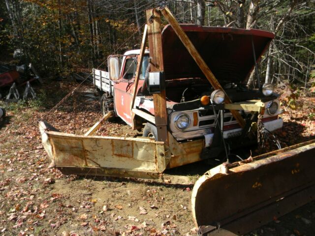 Dodge Power Wagon 1968 image number 14