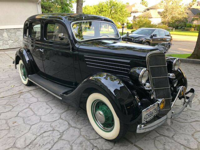 Ford Deluxe 1935 image number 29