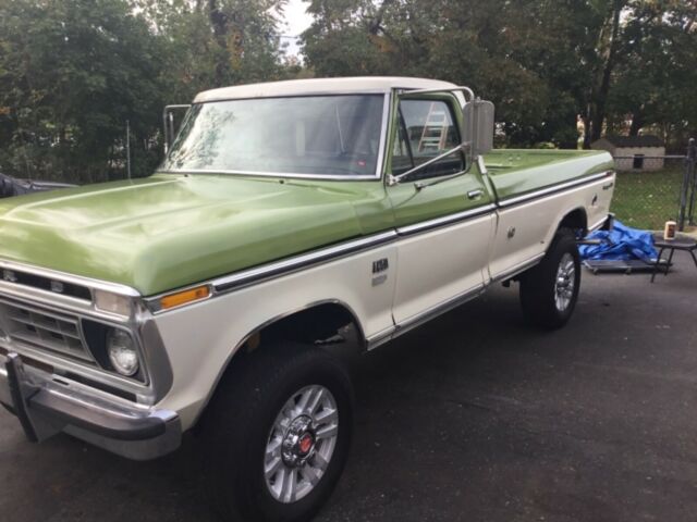 Ford F-250 1976 image number 1