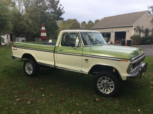 Ford F-250 1976 image number 2