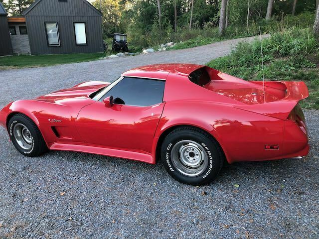 Chevrolet Corvette 1976 image number 1