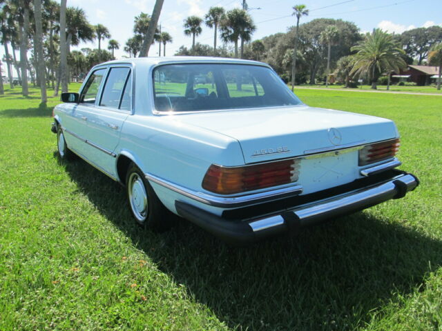 Mercedes-Benz S-Class 1973 image number 31