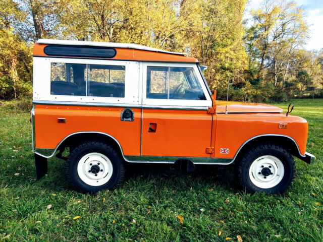 Land Rover Series III SWB 88 1973 image number 2