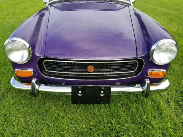 MG Midget 1974 image number 3