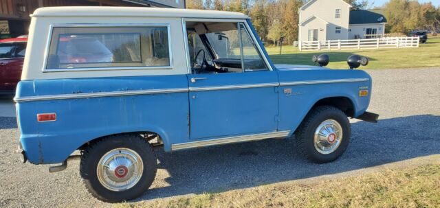 Ford Bronco 1971 image number 26