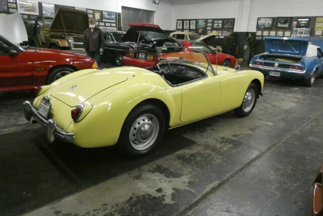 MG MGA 1957 image number 3