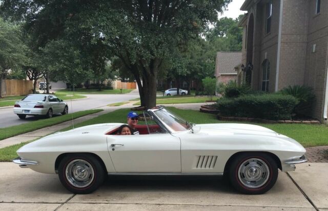 Chevrolet Corvette 1967 image number 0