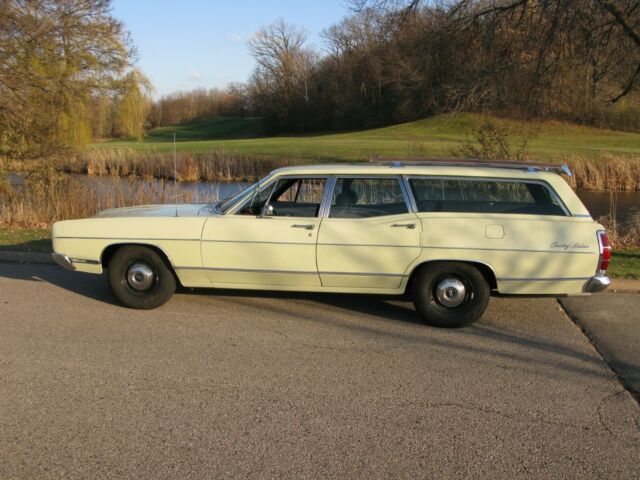 Ford Galaxie 1969 image number 26