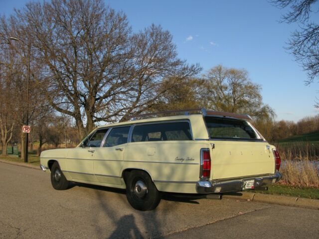 Ford Galaxie 1969 image number 27