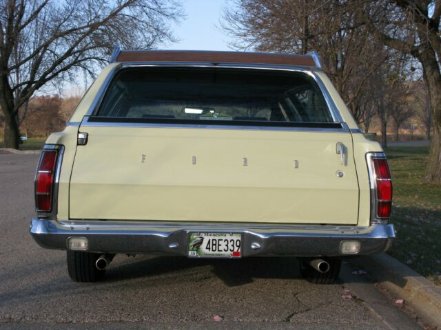 Ford Galaxie 1969 image number 28