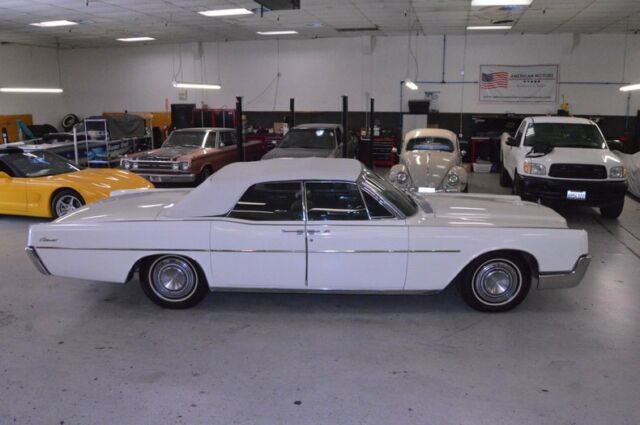 Lincoln Continental 1967 image number 12