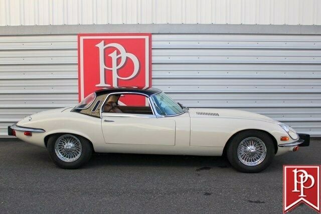 Jaguar E-Type 1974 image number 19