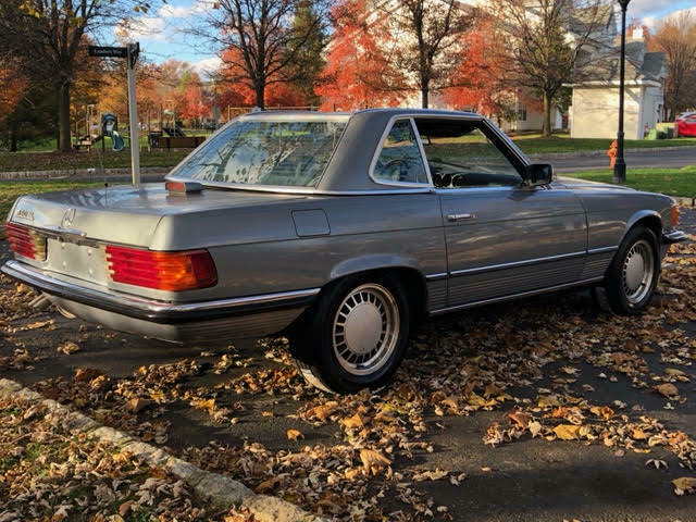 Mercedes-Benz SL-Class 1978 image number 24