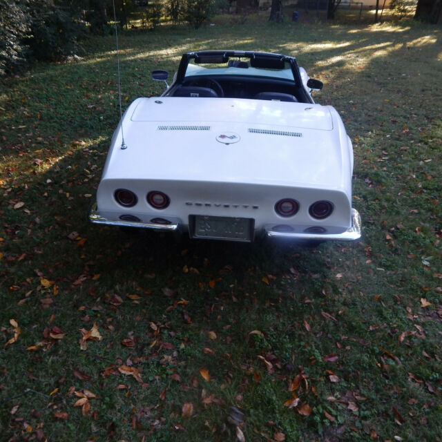 Chevrolet Corvette 1972 image number 3