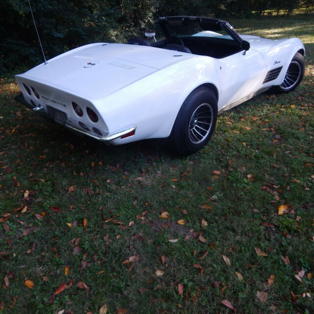 Chevrolet Corvette 1972 image number 4