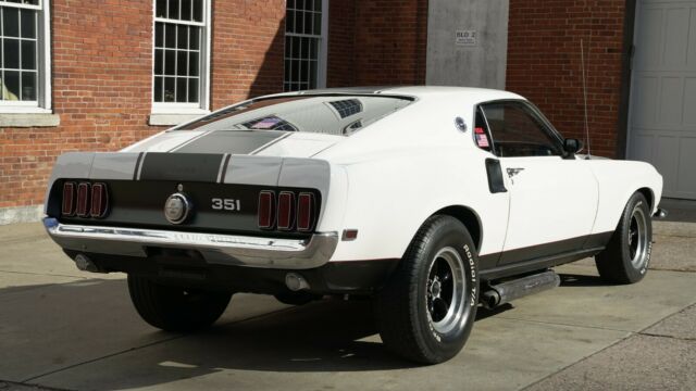 Ford Mustang 1969 image number 31