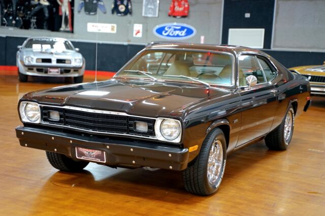 Plymouth Duster 1974 image number 1