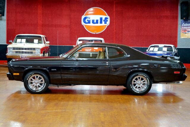 Plymouth Duster 1974 image number 2