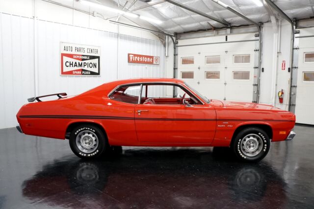 Plymouth Duster 1970 image number 6