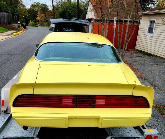 Pontiac Firebird 1979 image number 1