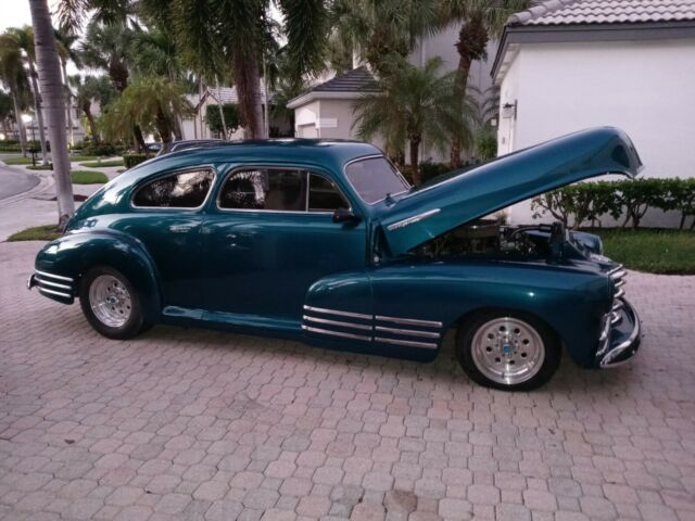 Chevrolet Fleetline Aero-Sedan 1947 image number 0