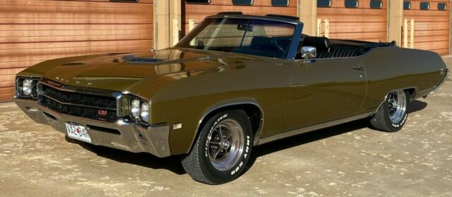 Buick GS 400 1969 image number 2