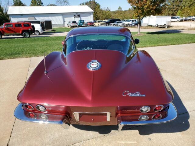 Chevrolet Corvette 1965 image number 33