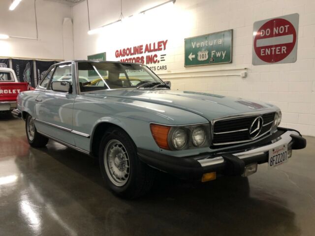 Mercedes-Benz SL-Class 1979 image number 0