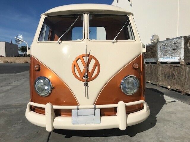 Volkswagen Bus/Vanagon 1959 image number 26