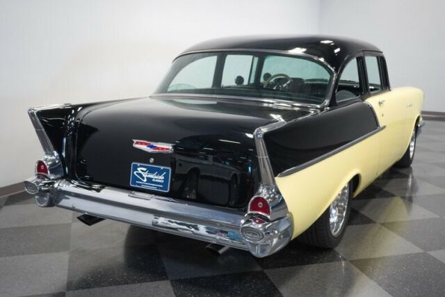 Chevrolet Bel Air/150/210 1957 image number 12