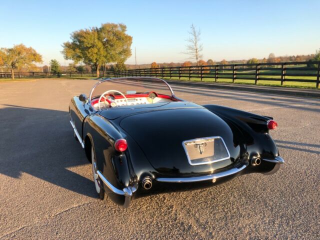 Chevrolet Corvette 1954 image number 26