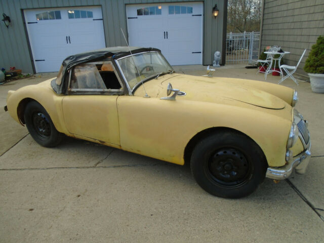 MG MGA 1960 image number 3