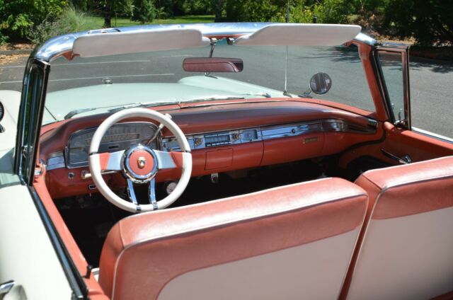 Ford Galaxie 1959 image number 4