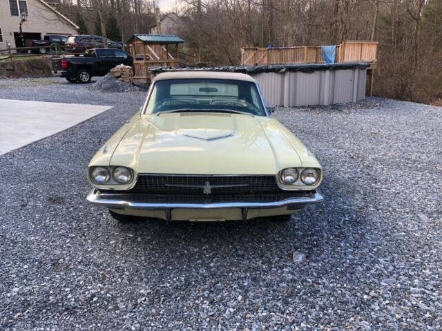 Ford Thunderbird 1966 image number 1