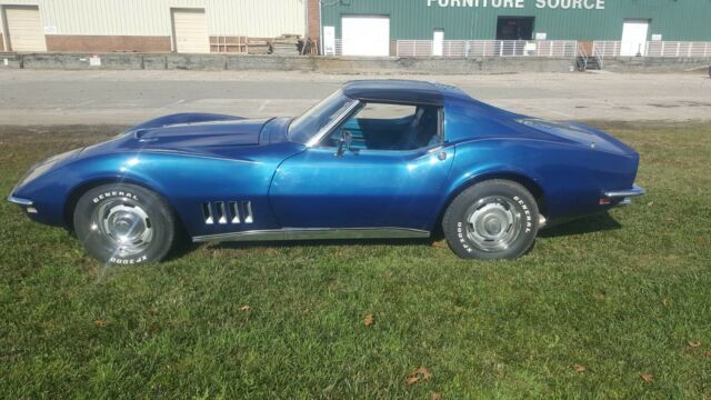 Chevrolet Corvette 1968 image number 11