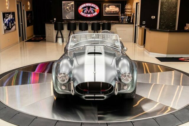 Shelby Cobra 1965 image number 8