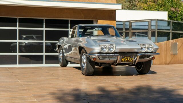 Chevrolet Corvette 1963 image number 6