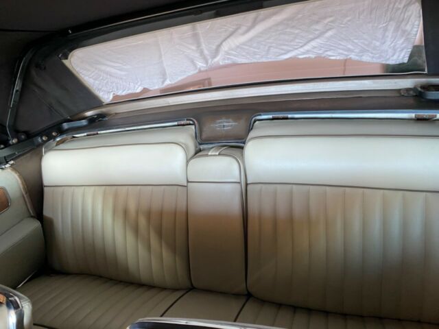 Lincoln Continental 1963 image number 15